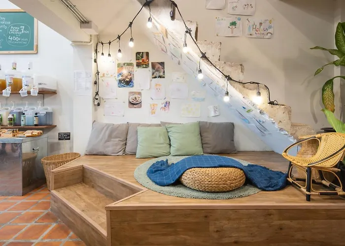 Better Moon Guesthouse